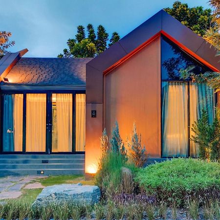 See Stars & Forest Resort Amphoe Sawang Daen Din Exterior foto