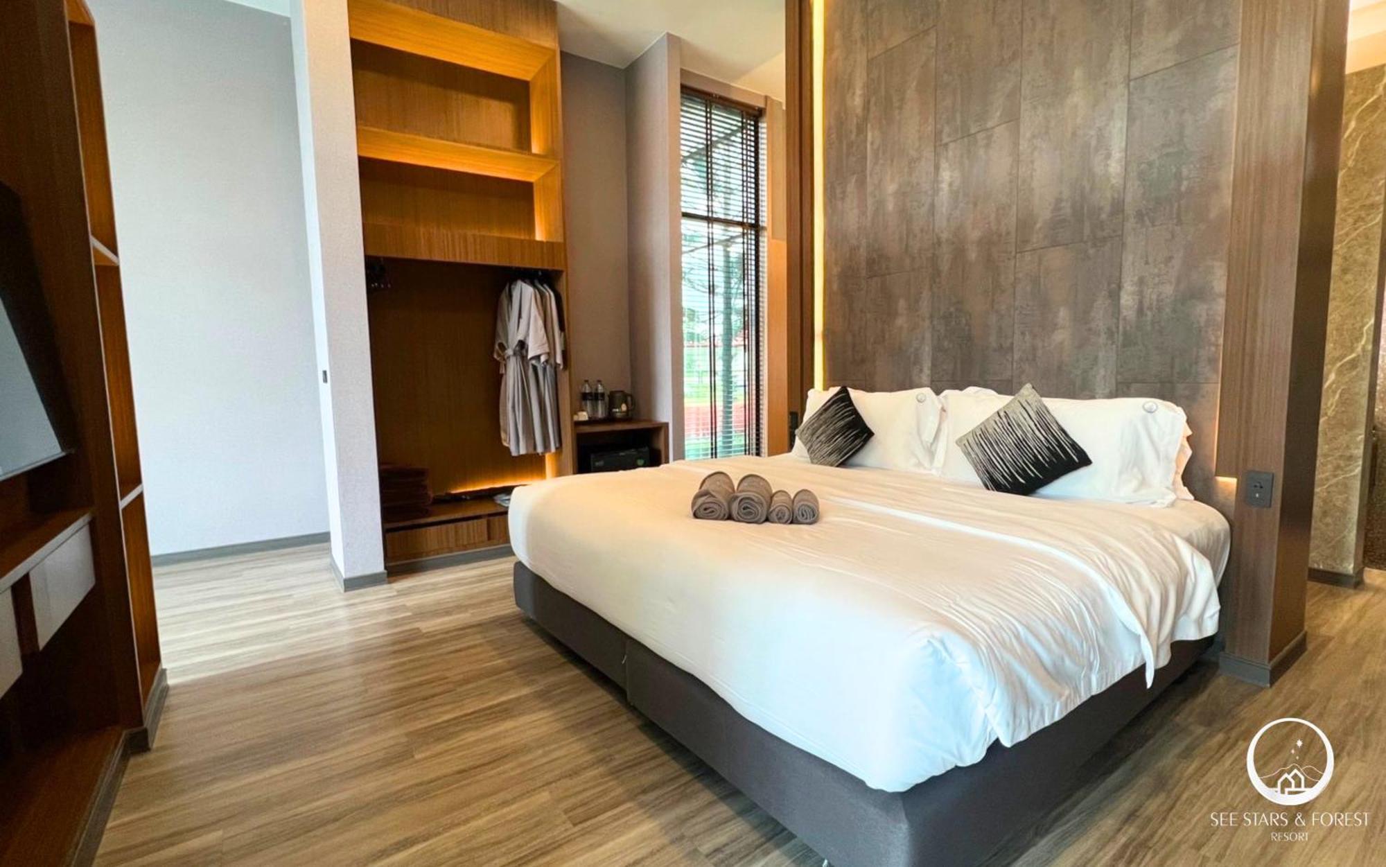 See Stars & Forest Resort Amphoe Sawang Daen Din Exterior foto