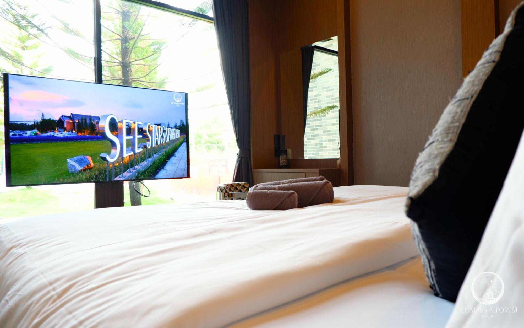 See Stars & Forest Resort Amphoe Sawang Daen Din Exterior foto