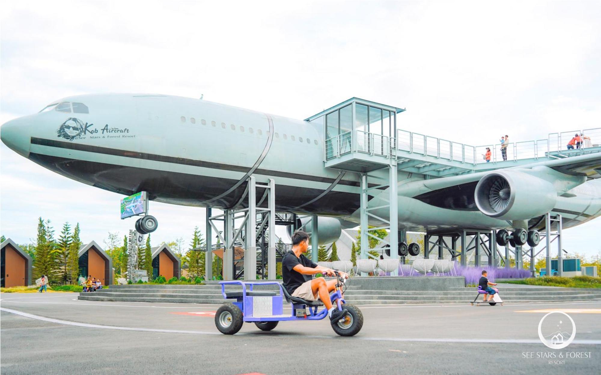 See Stars & Forest Resort Amphoe Sawang Daen Din Exterior foto